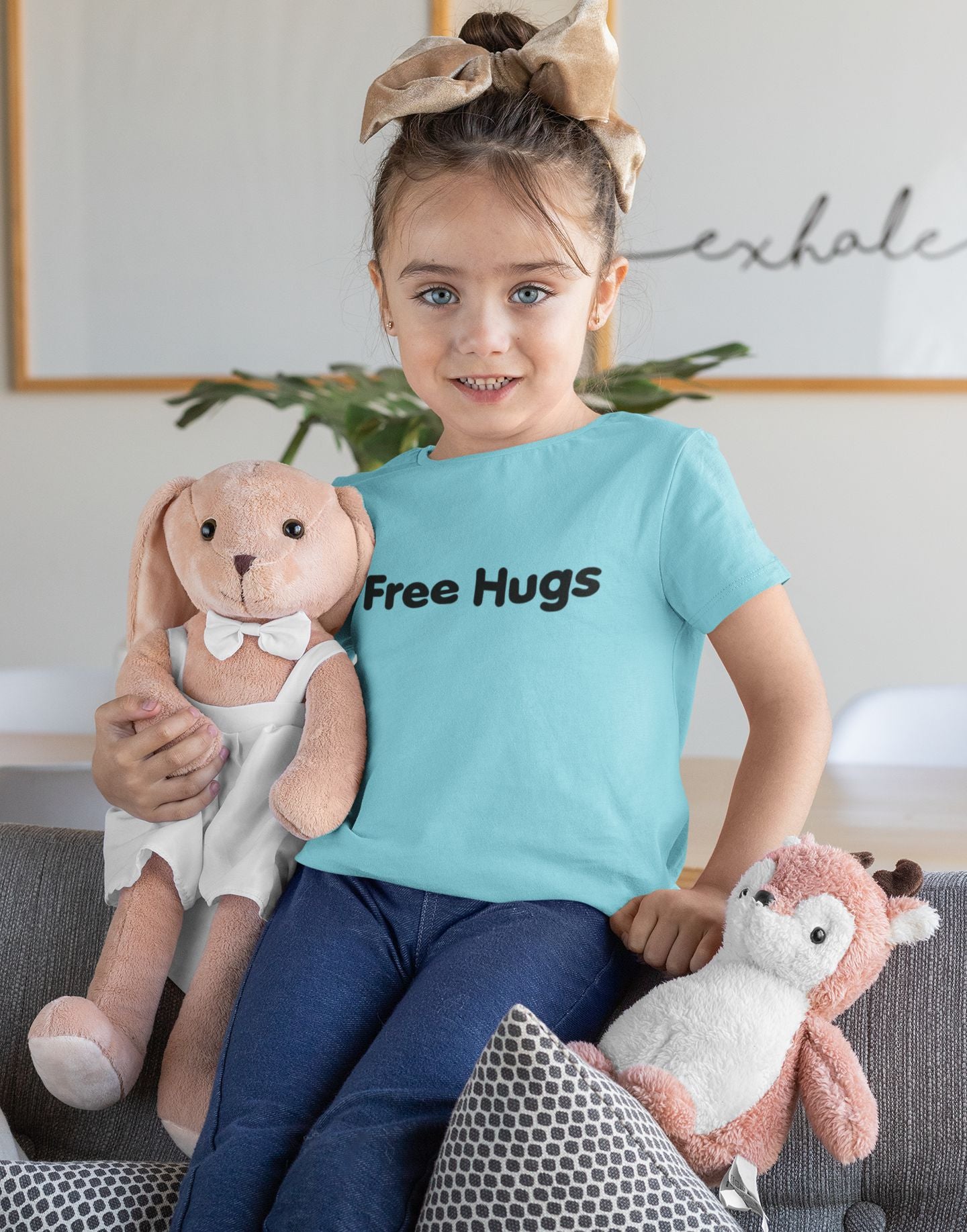 Free Hugs Infant/Toddler  (#626-7)